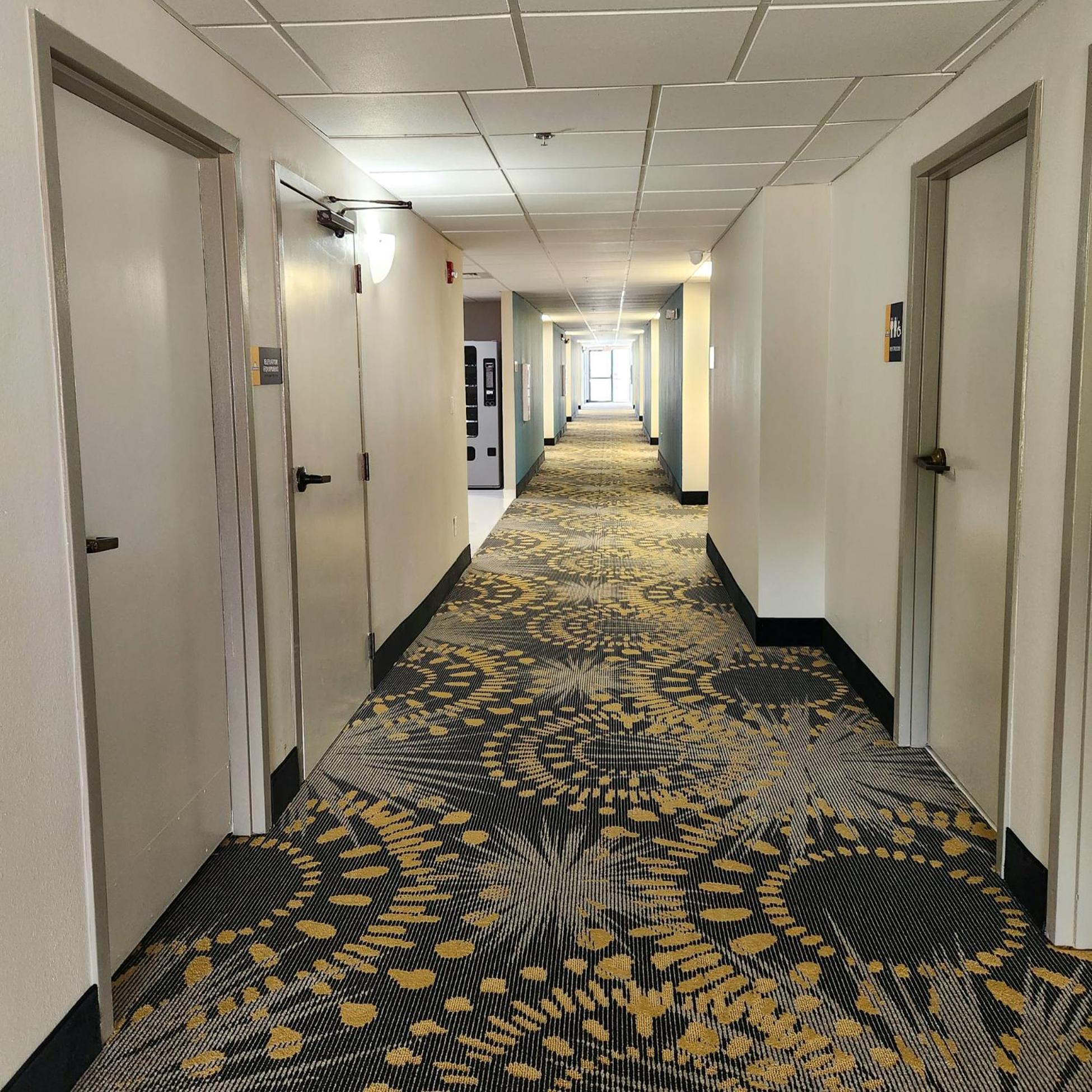 Days Inn By Wyndham Laplace- New Orleans Bagian luar foto